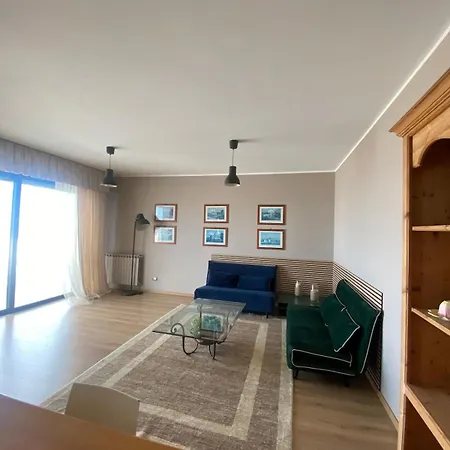 別荘 Attico Fronte Mare Con Terrazzo ペスカーラ